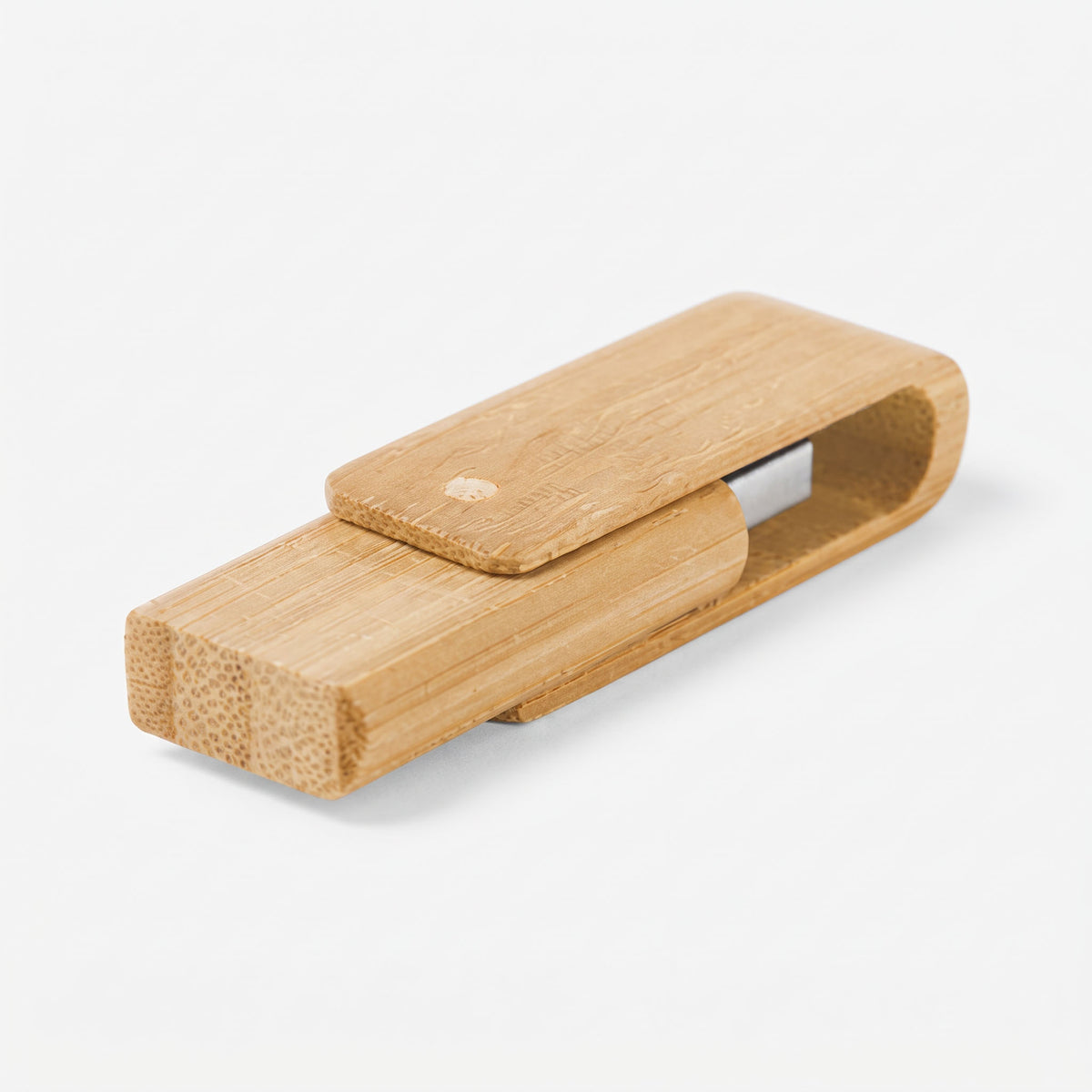 Executive imported 32GB natural wood bamboo swivel thumb drive priced at Ksh 1000 in Nairobi